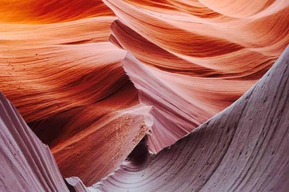 comm322-hiking-antelope-canyon-01-945x630