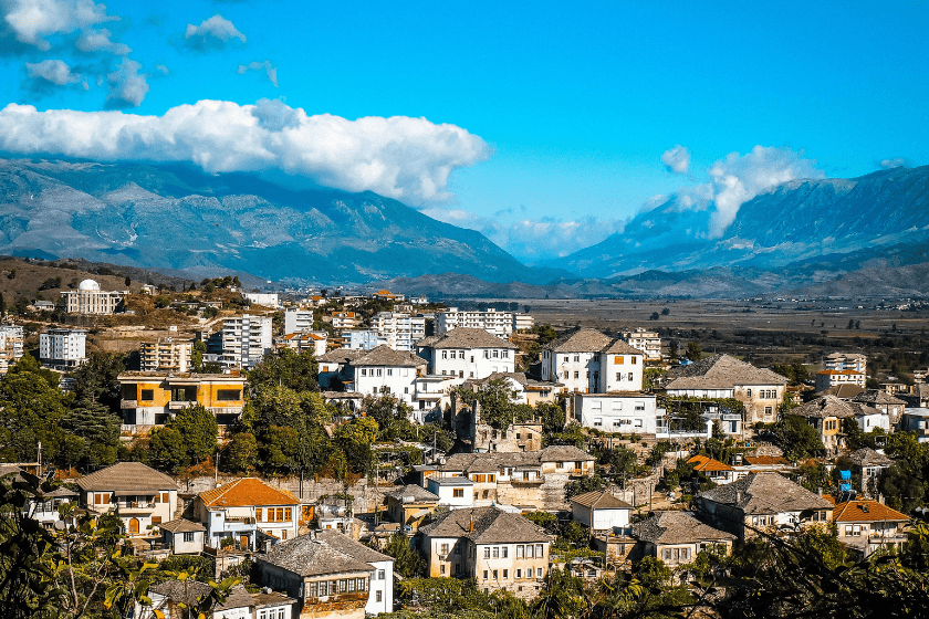 quand aller en albanie