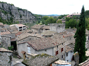Visiter l'Ardèche au printemps en échange de maison